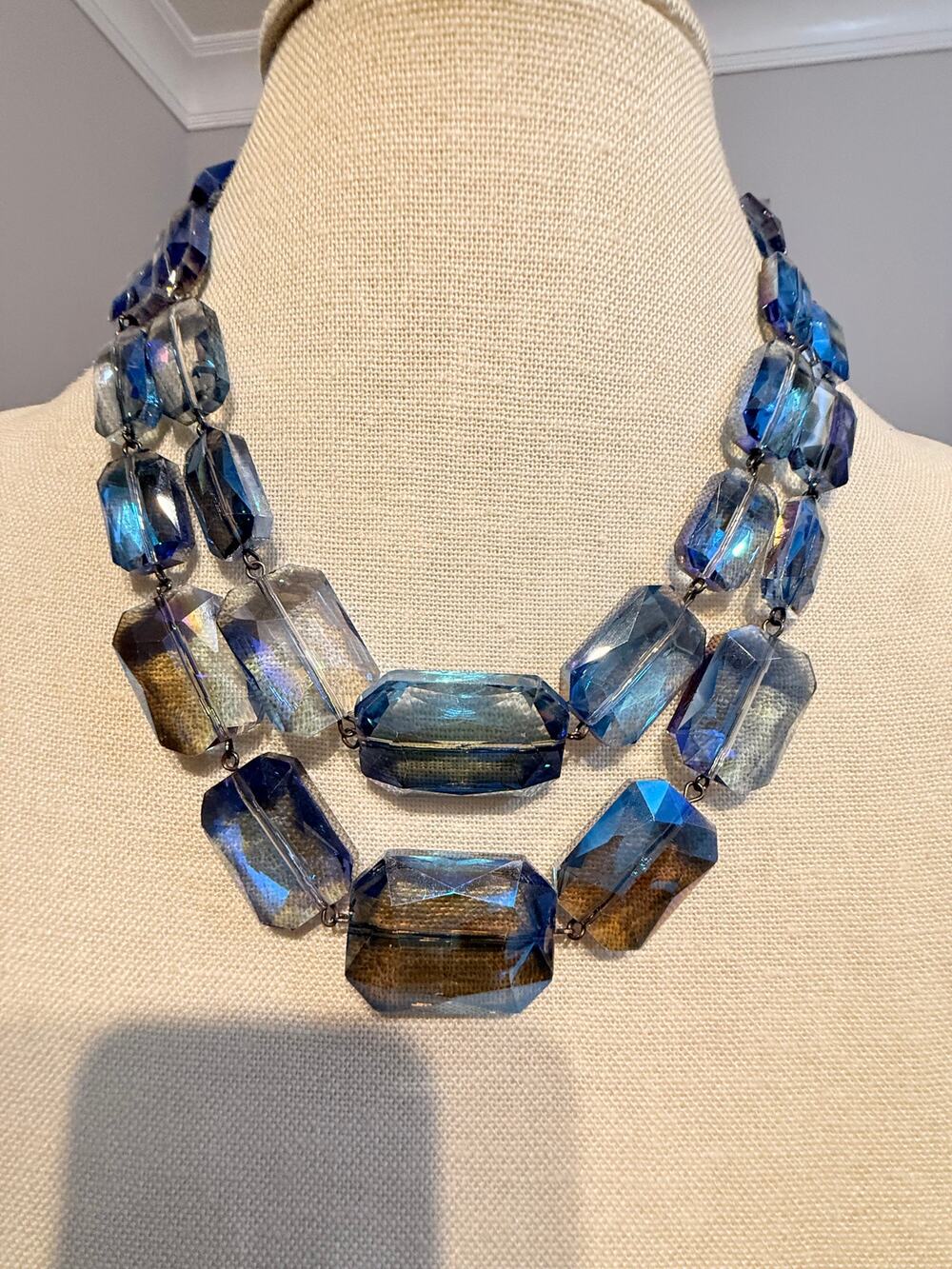 Vintage Faceted Blue Lucite Statement Necklace 18”